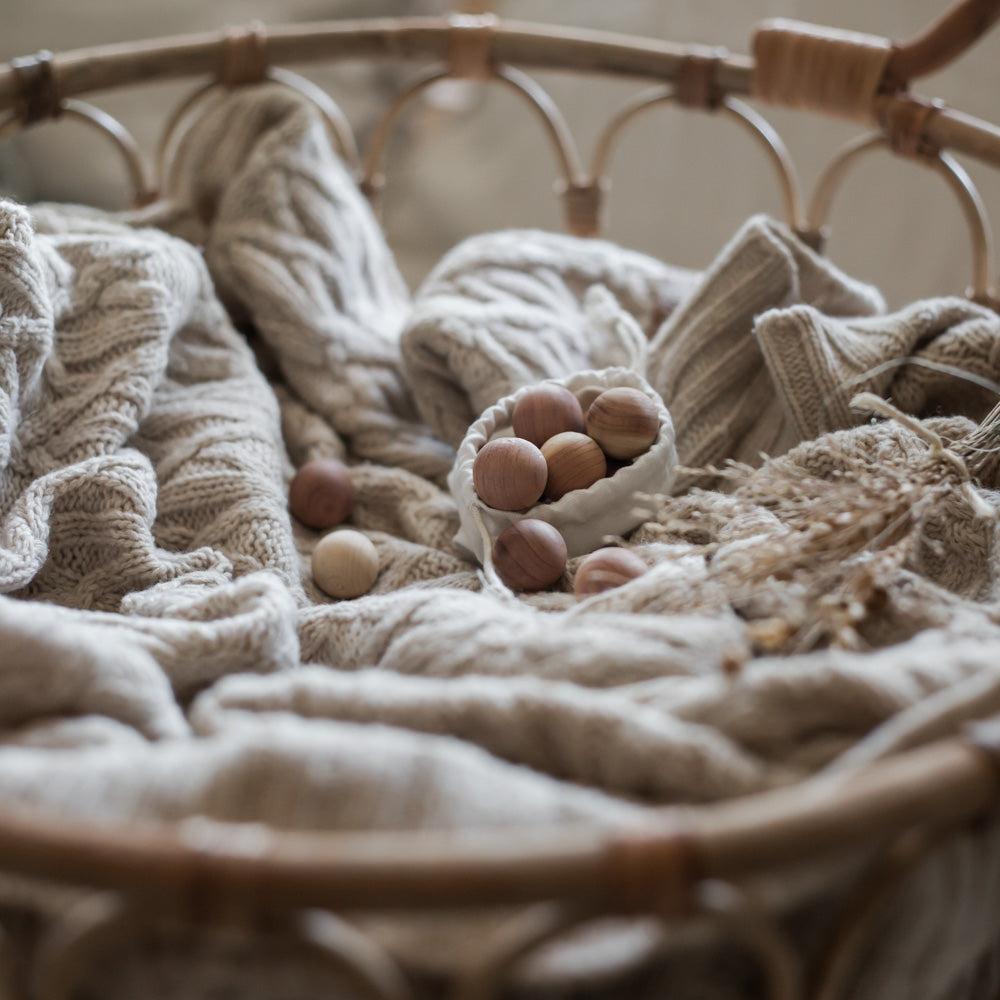 Iris Hantverk Cedar Wood Balls