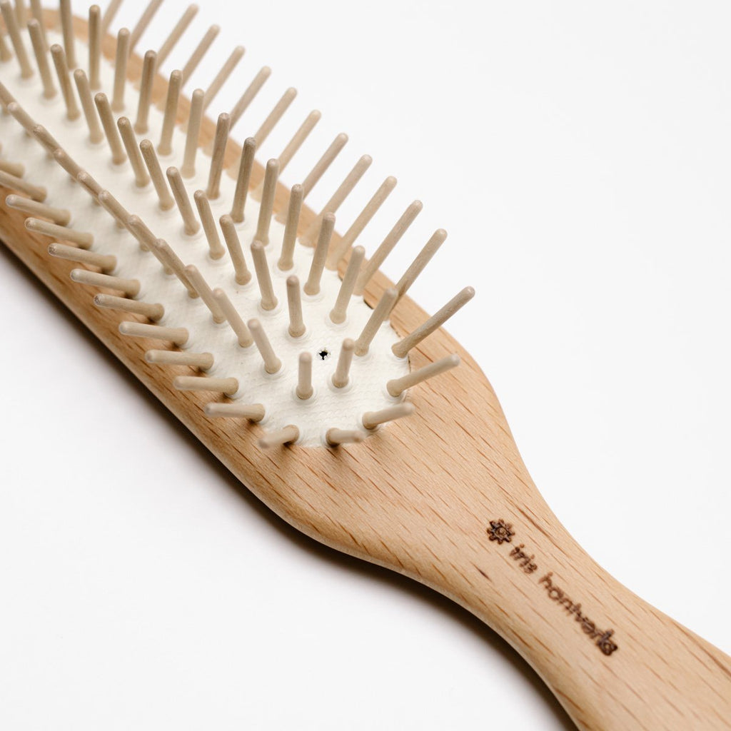 Iris Hantverk Hairbrush With Wooden Pins