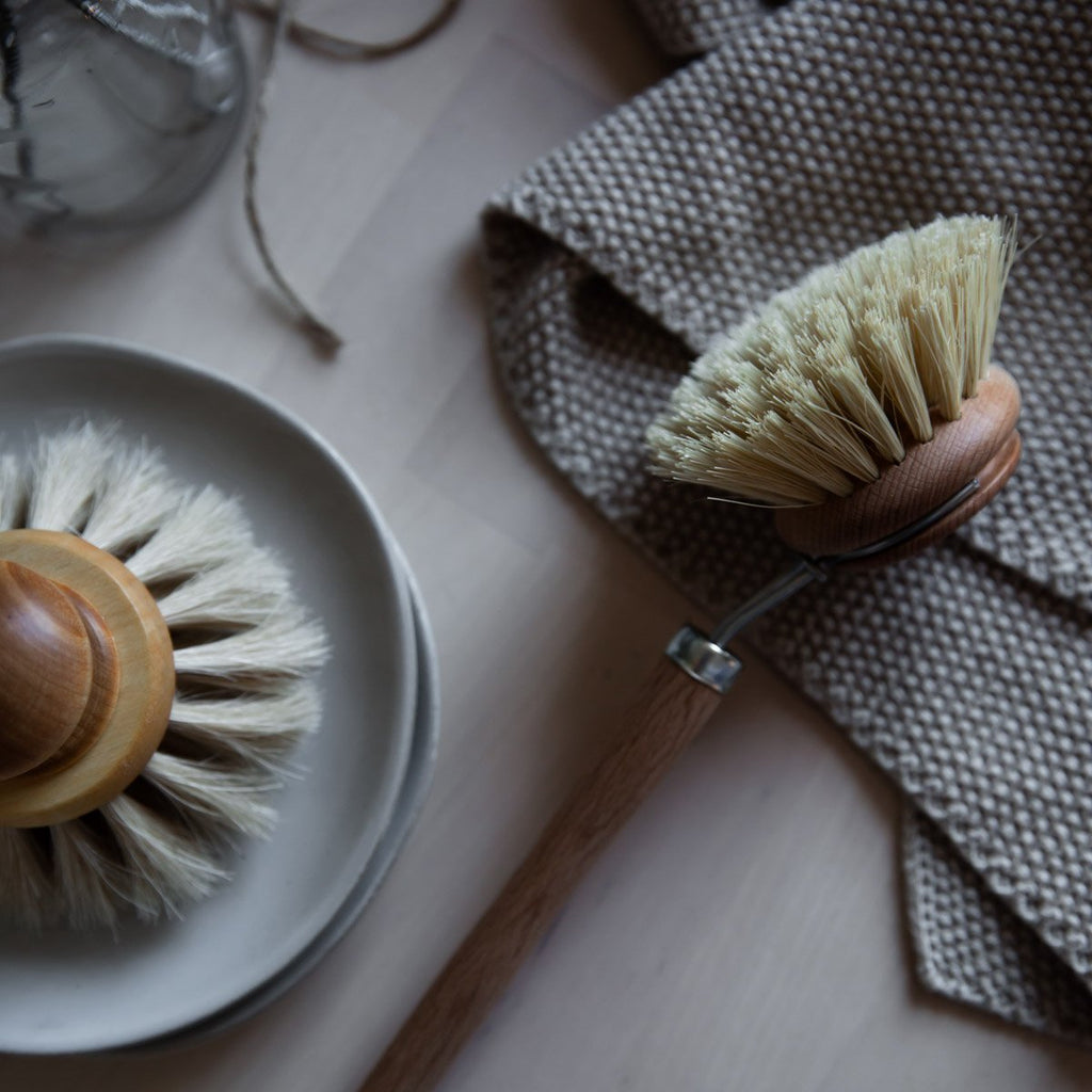 Bürstenhaus Redecker Redecker Wood Dish Brush - Hard